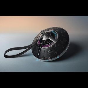 Louis Vuitton Horizon Light up speaker